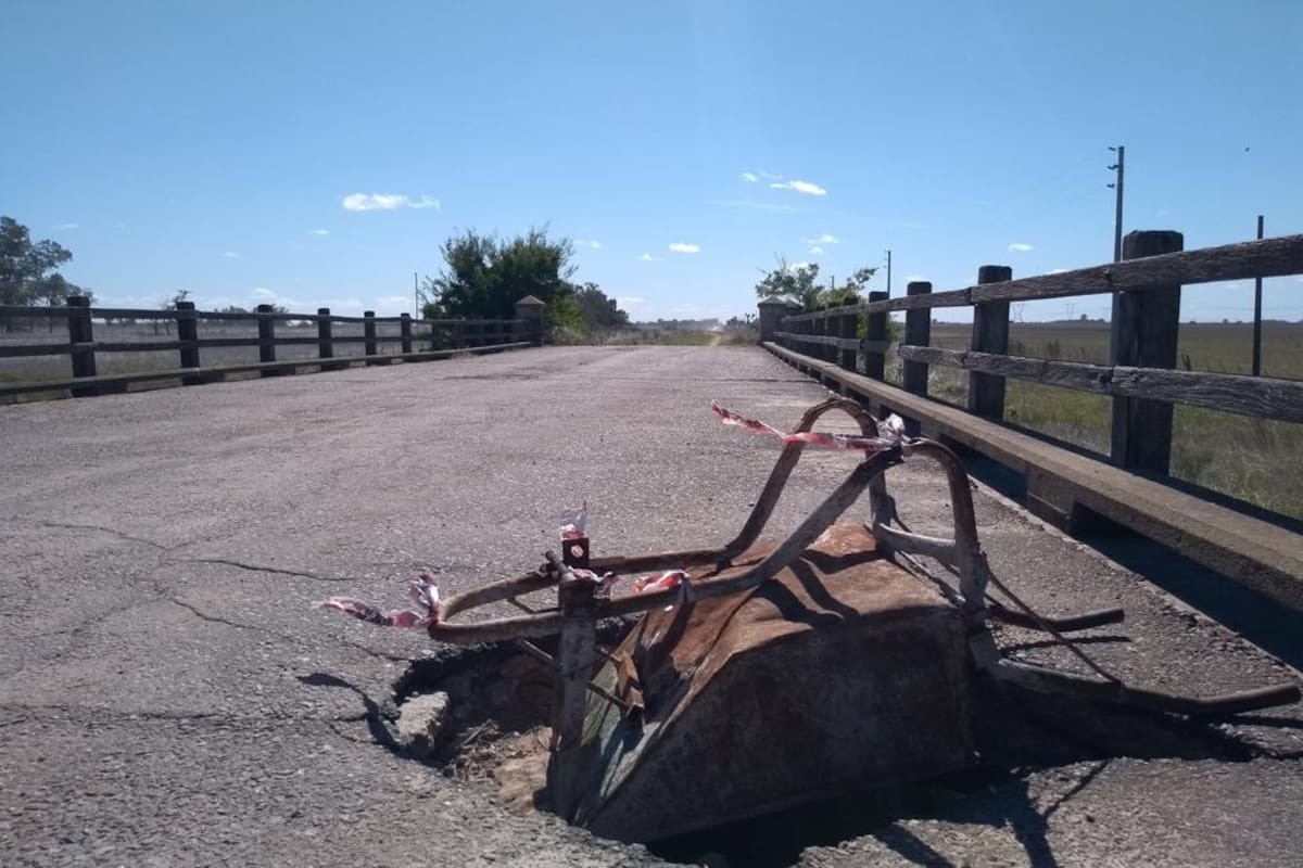 El estado del puente Martinez, San Vicente, provincia de Buenos Aires, clausurado hace cuatro años