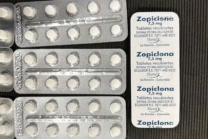 El estadounidense llevaba 360 comprimidos de Zopiclona en sus blísteres, pero sin una receta médica