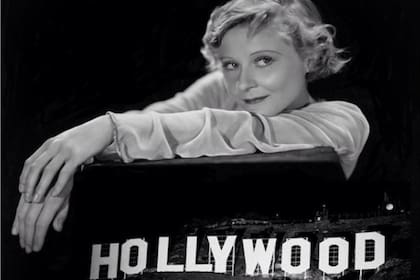 El estreno de la serie Hollywood en Netflix recuerda el triste final de la actriz Peg Entwistle, que, a los 24 años, se tiró desde la letra H del mítico letrero de la industria cinematográfica