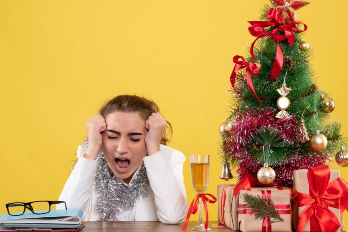 El estrés acumulado a medida que se termina el año puede traer cansancio, gran cantidad de contracturas y fuerte dolor de cabeza