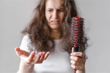 El estrés es una de las causas principales de la caída de cabello
