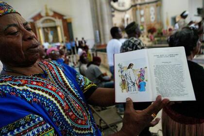 El Evangelio más antiguo, Marcos (65-70 d.C.), fue escrito unos 30 años después de la muerte de Jesús.