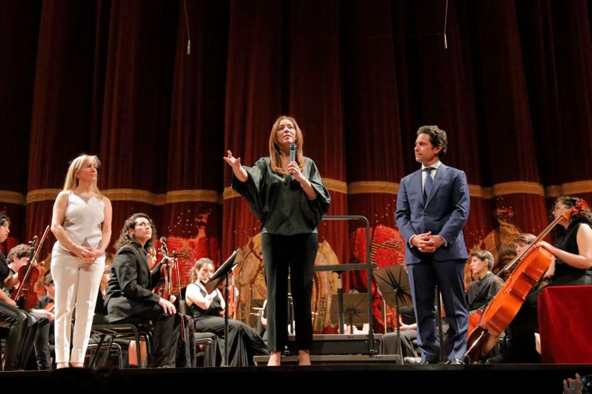 El evento abrió con un discurso de la gobernadora María Eugenia Vidal