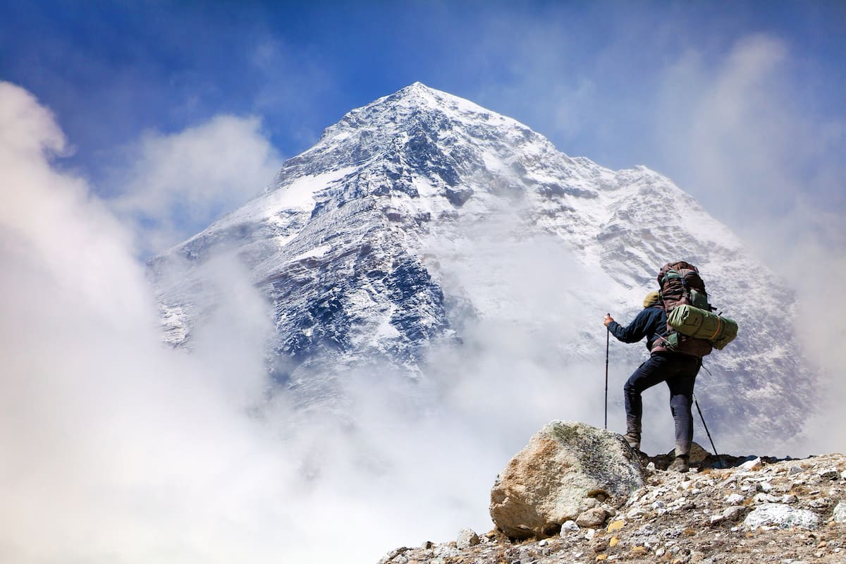 El Everest, y su pico de 8849 metros sobre el nivel del mar