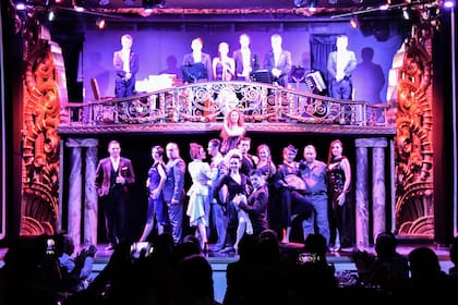 Gran show sobre el escenario del Palacio Tango