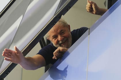 Lula lleva 20 días preso en Curitiba