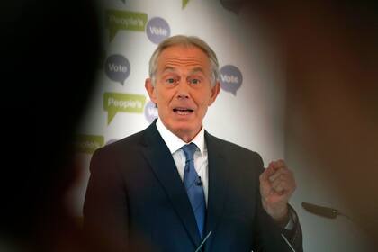 El ex primer ministro británico Tony Blair da un discurso en la British Academy en Londres el 14 de diciembre de 2018. (AP Foto/Frank Augstein, File)