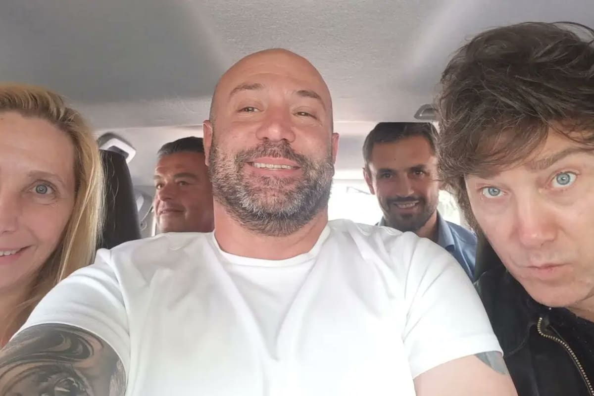 El ex titular de Andis Diego Spagnuolo, junto con los hermanos Milei