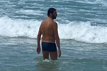 El exactor de "Patito Feo" disfrutando de las playas del gigante sudamericano