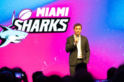 El exapertura de Los Pumas, Juan Martín Hernández, es el embajador de los Miami Sharks. El equipo también fichó al medio scrum de Los Pumas, Tomás Cubelli, como jugador estrella