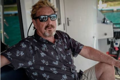 El excéntrico multimillonario pionero de los antivirus había estado el año pasado prófugo de Estados Unidos en Cuba