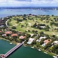 El búnker de los millonarios en Florida donde Jeff Bezos y Mark Zuckerberg son vecinos de Julio Iglesias