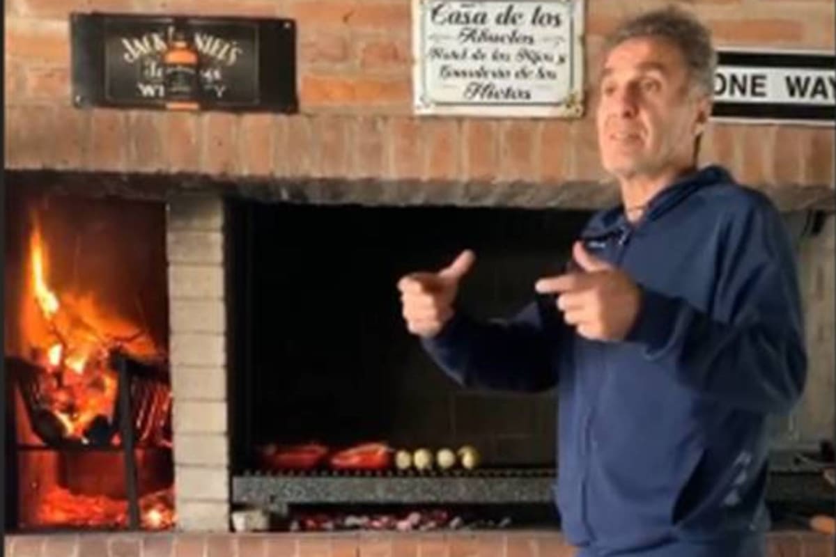 El exdefensor se mostró disgustado por ser el único que come carne en su casa