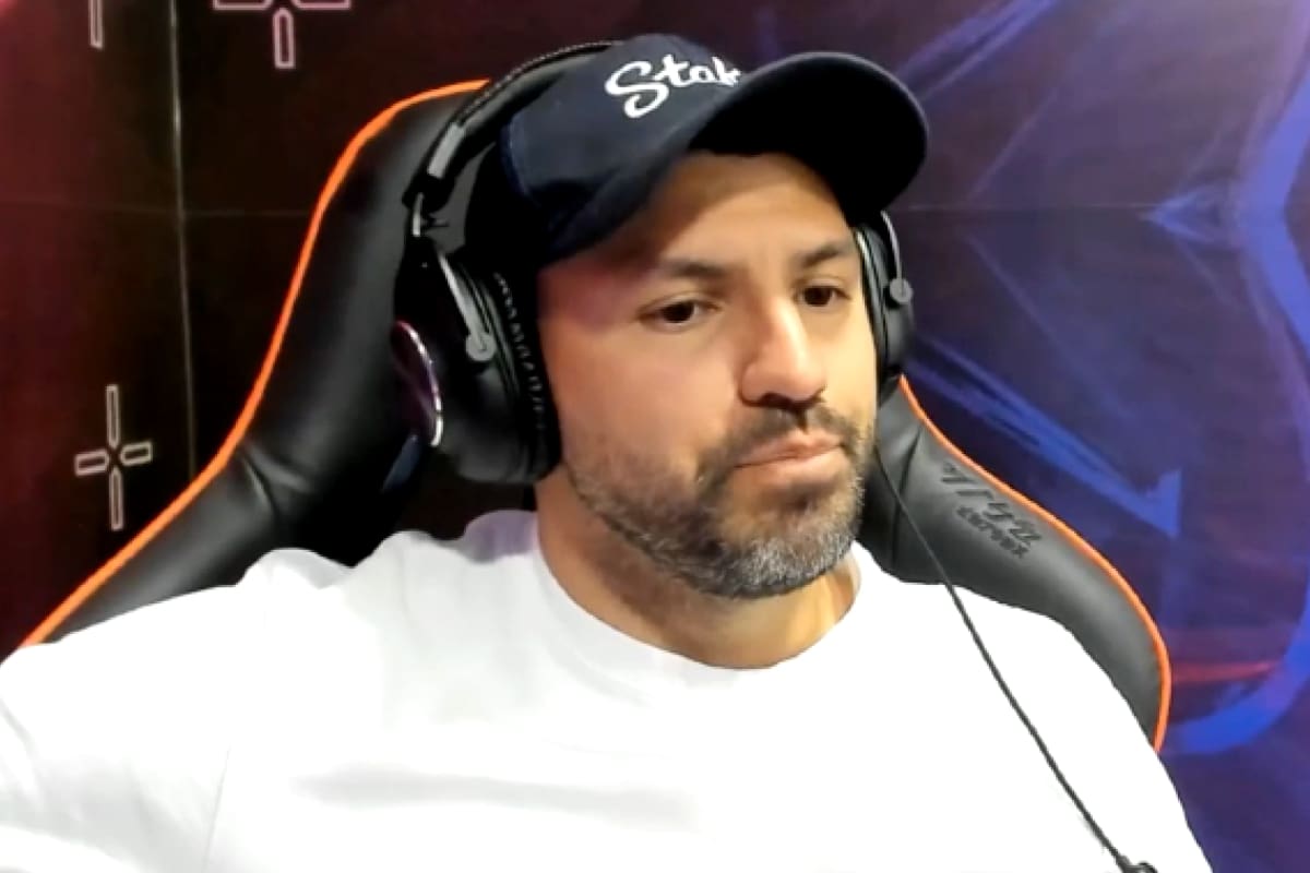 El exdelantero del Manchester City y F.C. Barcelona, Sergio "Kun" Agüero, durante un stream en Twitch