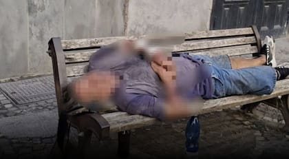 El exfutbolista italiano Pietro Puzone, uno de los mejores amigos de Diego Maradona en Napoli, fue encontrado en una situación crítica, viviendo en la calle