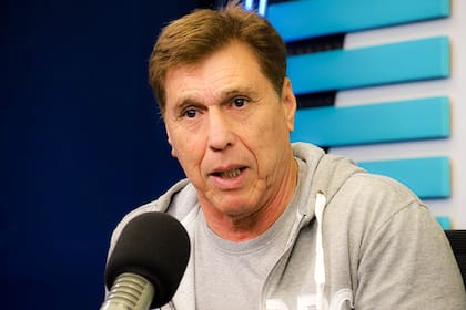 El exfutbolista y entrenador uruguayo, Juan Ramón Carrasco