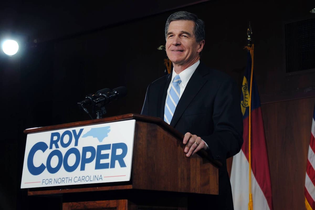 El exgobernador de Carolina del Norte anunció su candidatura al Senado federal para las elecciones de 2026 y obtuvo en su primer día de campaña una cifra histórica de fondos recaudados