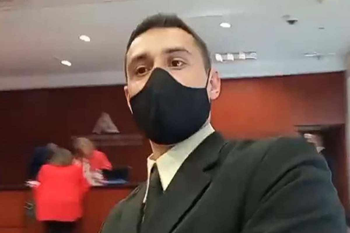 El exguardiacárcel Roberto Rejas, en el juicio en el que fue condenado por el femicidio de su expareja, Milagros Avellaneda y el homicidio de su hijo, Benicio