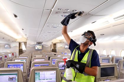 El exhaustivo protocolo de limpieza que realiza Emirates a toda su flota