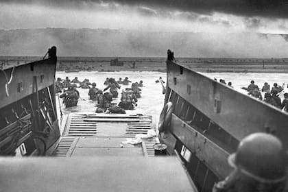 El éxito de la invasión del Día D requería unas condiciones meteorológicas muy específicas. “La previsión meteorológica era un adelante o alto”, dijo una archivista. “Todo lo demás estaba preparado”