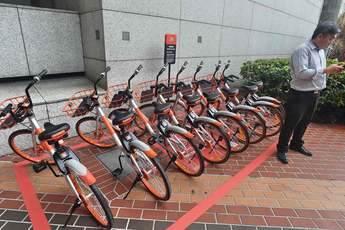 El éxito de Ofo y de Mobike, presente en diversas partes del mundo, ha provocado en China el nacimiento de varias decenas de competidoras que han copiado el modelo