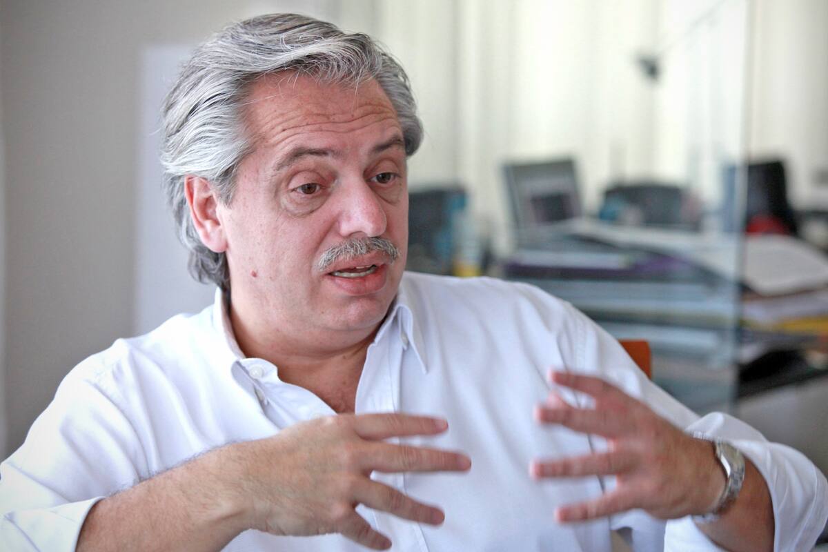 El exjefe de gabinete cree que la expresidenta "será candidata o será la gran electora de la oposición"