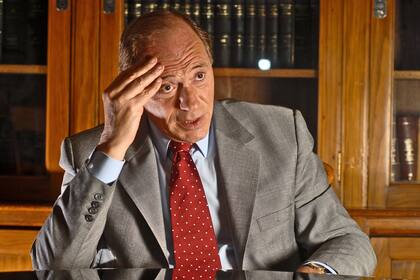 El exjuez de la Corte Suprema de Justicia opinó que "siempre existe la posibilidad de resolver los conflictos de una manera pacífica"