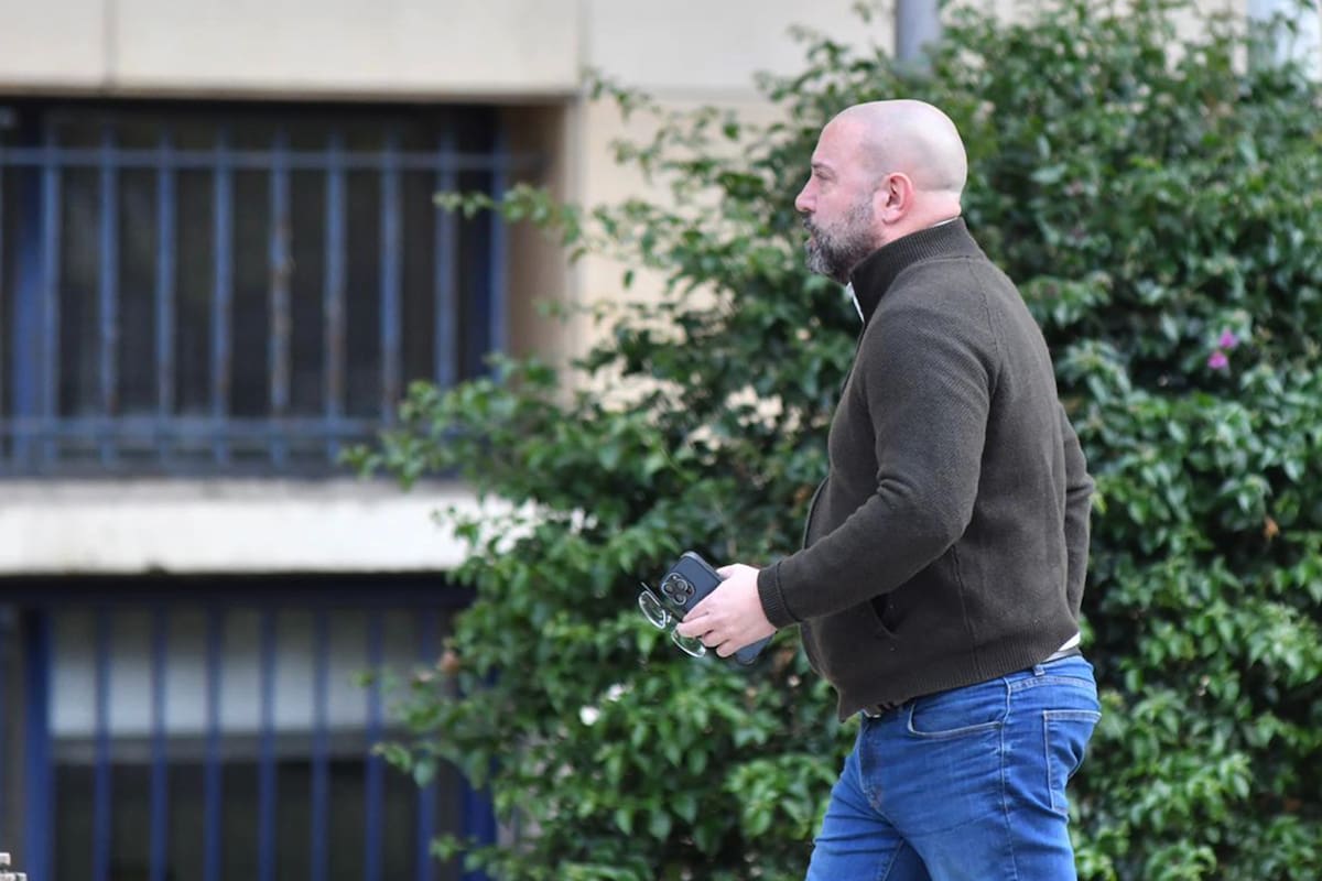 El exlibertario Diego Spagnuolo llega a los tribunales de Comodoro Py para declarar en la causa Andis