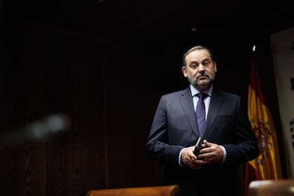 El exministro José Luis Ábalos a su llegada para comparecer durante la Comisión de Investigación en el Senado (Archivo)