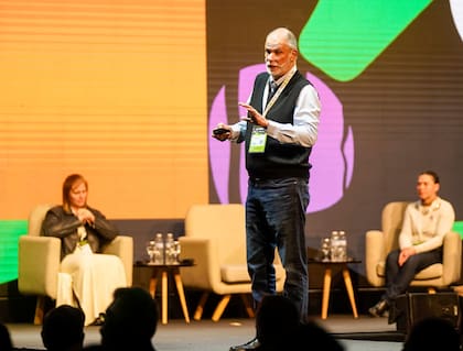 El experto Juca Moraes Sa desembarca con resultados sobre captura de carbono en esquemas productivos comparados con biomas naturales