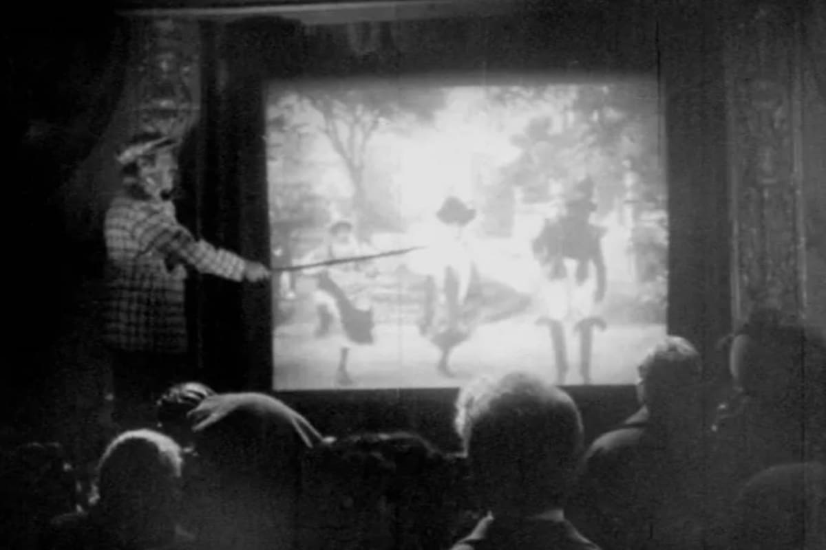 El explicador de cine representado en la película Vida en sombras (1949), del español Llorenç Llobet-Gràcia