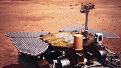 El explorador Zhurong luce similar a los vehículos de la NASA Spirit y Oppportunity