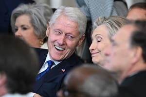 Bill Clinton testificó durante más de horas por el caso Epstein