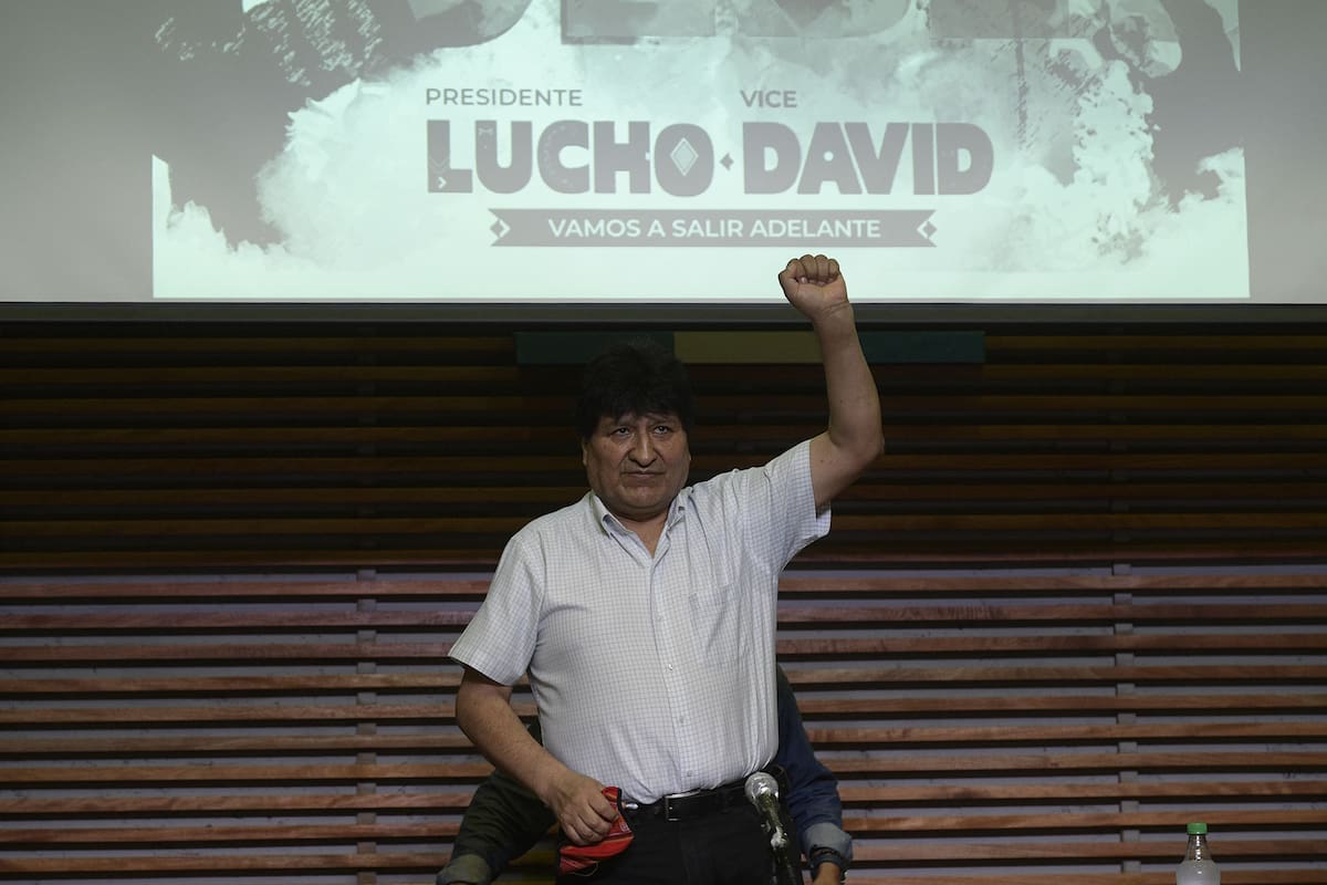 El expresidente boliviano Evo Morales, durante una conferencia de prensa, hoy en Buenos Aires