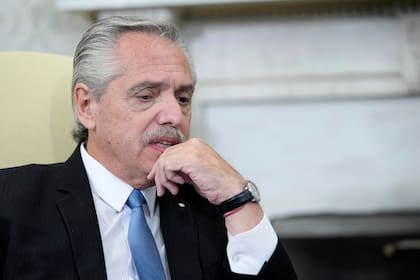 El expresidente de Argentina, Alberto Fernández opinó sobre los cruces entre Milei y Sánchez