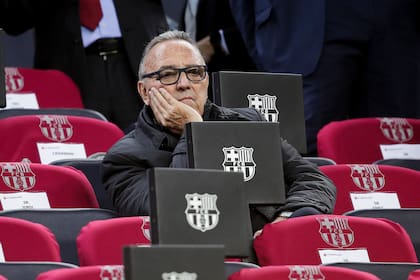 El expresidente de Barcelona Joan Gaspart, en el Camp Nou