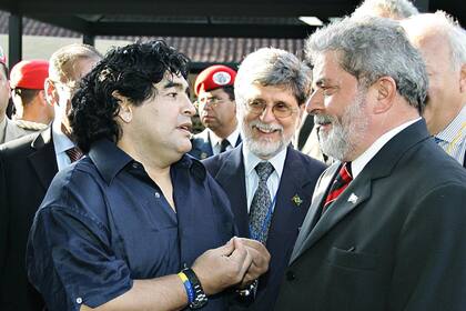 El expresidente de Brasil, Lula Da Silva, junto a Diego Maradona