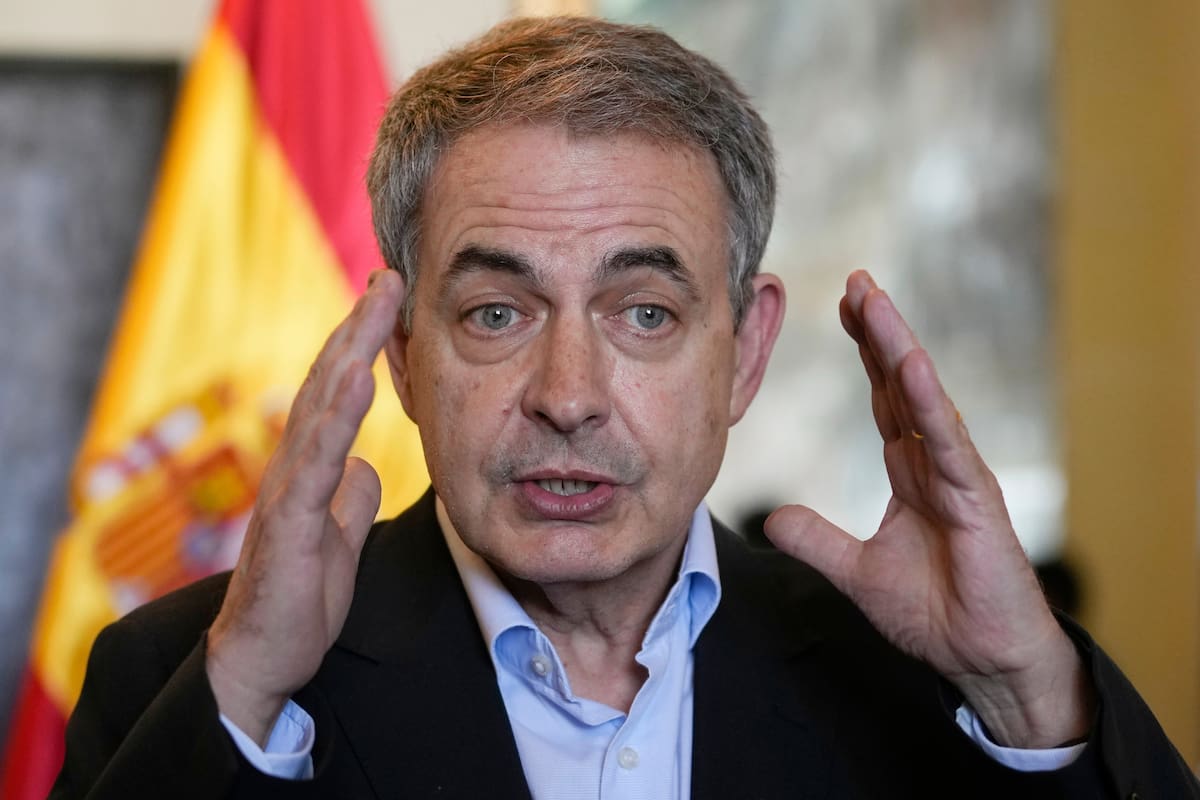 O ex-presidente espanhol José Luis Rodríguez Zapatero foi acusado de tráfico de influência