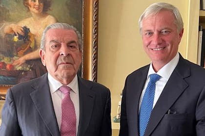 El expresidente Eduardo Frei junto a José Antonio Kast (red X)