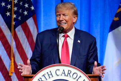 El expresidente estadounidense Donald Trump habla durante la convención del Partido Republicano en Greensboro, Carolina del Norte, el sábado 10 de junio de 2023