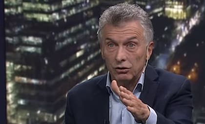 El expresidente Mauricio Macri, en la pantalla de LN+