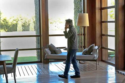 El expresidente Mauricio Macri fue hostigado ayer cuando viajaba desde su quinta hacia la casa que alquila en Acassuso