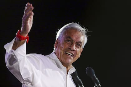 El expresidente Sebastián Piñera, durante un mitin de campaña en 2017. El empresario y político fue dos veces presidente