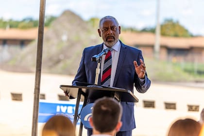 El exsheriff y actual alcalde del condado de Orange abrió su campaña para competir por la gobernación en Florida