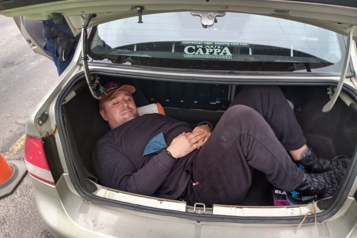 El exsoldado ucraniano Viktor Melnyk fue detenido el 3 de setiembre de 2020 cuando iba escondido en un auto.