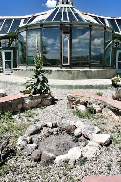 The Picuris Earthship