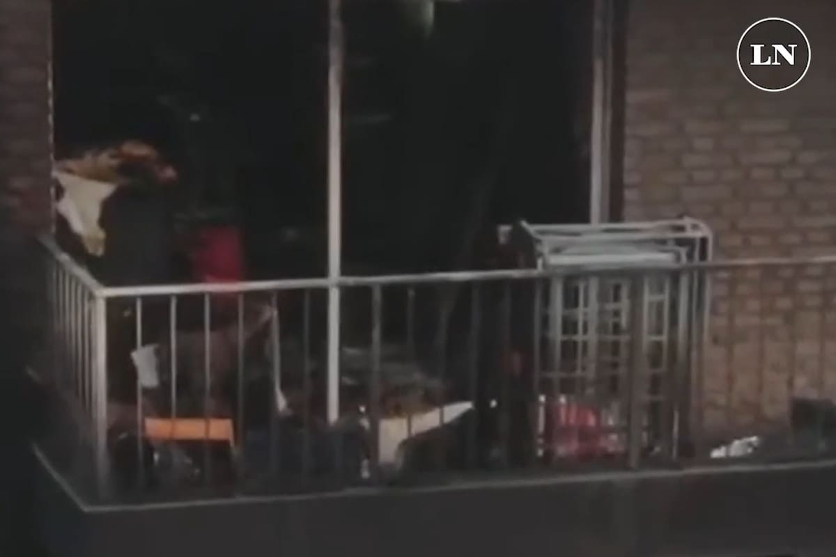 El exterior del departamento incendiado en Recoleta