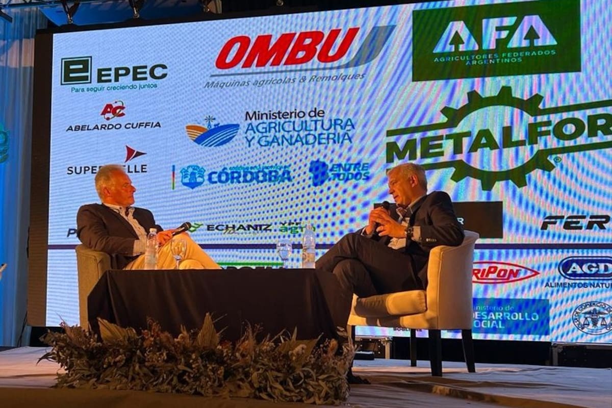 El extitular de la cartera agrícola, Julián Domínguez, en el Congreso de la Producción Agroindustrial Argentina