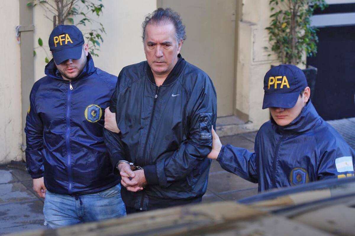 El extitular de la Entidad Binacional Yacyretá, Oscar Thomas, pasó la noche detenido