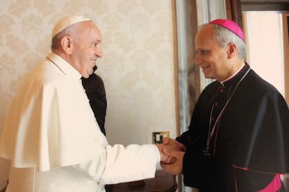 El fallecido papa Francisco lo nombró miembro de las Congregaciones para el Clero y para los Obispos